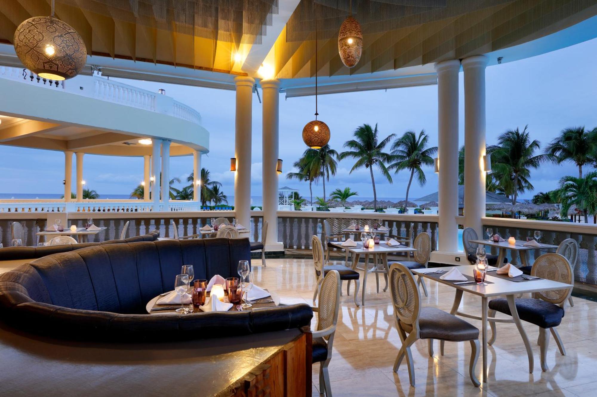 The Signature Level At Grand Palladium Lady Hamilton Resort & Spa Лусєа Екстер'єр фото
